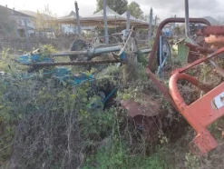 579#73951 Trattori agricoli e macchine dismessi