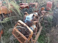 579#73951 Trattori agricoli e macchine dismessi