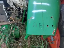 579#73951 Trattori agricoli e macchine dismessi