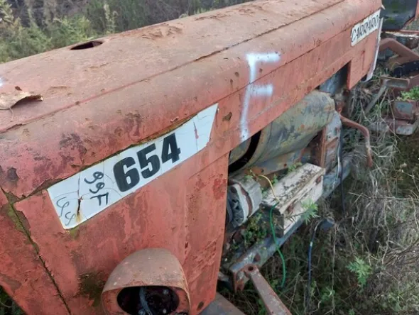 579#73951 Trattori agricoli e macchine dismessi