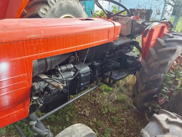 579#73951 Trattori agricoli e macchine dismessi