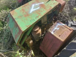 579#73951 Trattori agricoli e macchine dismessi