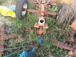 579#73951 Trattori agricoli e macchine dismessi