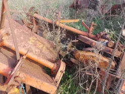 579#73951 Trattori agricoli e macchine dismessi