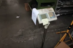 17#5817 Trattorino tosaerba John Deere e attrezzi per giardinaggio