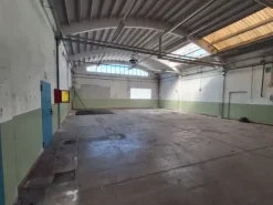 #2640021 Tribunale di Udine - Capannone industriale con corte