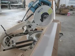 17#3116 Troncatrice radiale Makita