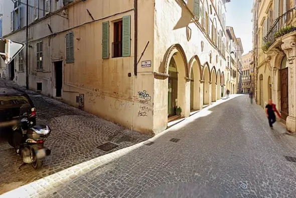 #18593 Ufficio al grezzo in centro storico