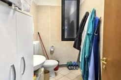 #25828 Ufficio al piano terra in edificio polifunzionale