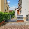 #20984 Ufficio al piano terra rialzato con garage