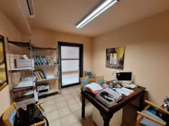#23941 Ufficio al secondo piano