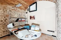 #21948 Ufficio con cantina in edificio ristrutturato