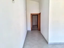 #25782 Ufficio con posto auto coperto