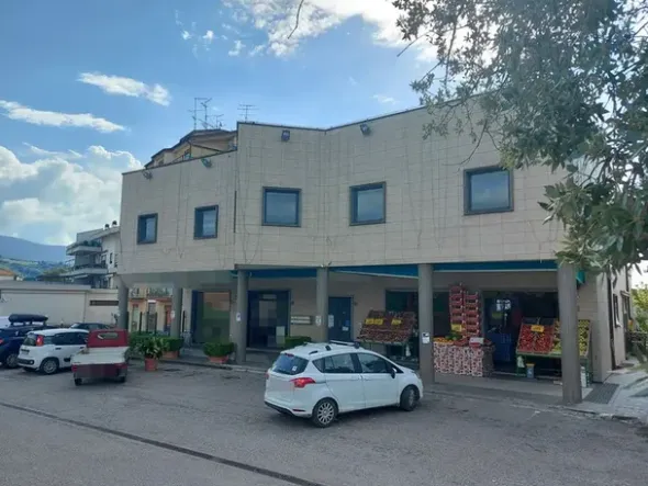 #18624 Ufficio con posto auto (sub 4)