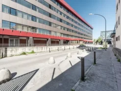 #24052 Ufficio in complesso direzionale