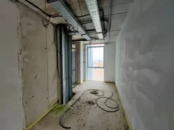 #12259 Ufficio in corso di costruzione con parcheggi