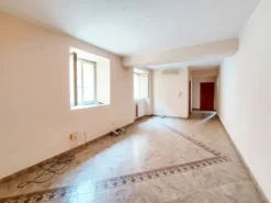 #22163 Ufficio in palazzo storico