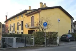 #2638067 Ufficio piano primo e parcheggi interrati