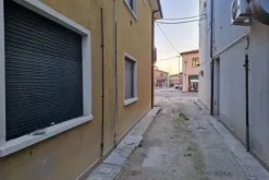 #19709 Ufficio/studio privato al piano terra con corte esclusiva