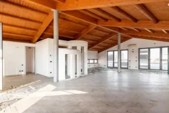 #15426 Unità immobiliari ad uso residenziale ed ufficio