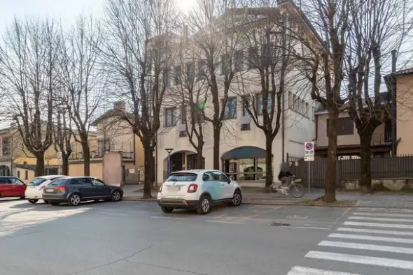 #15426 Unità immobiliari ad uso residenziale ed ufficio