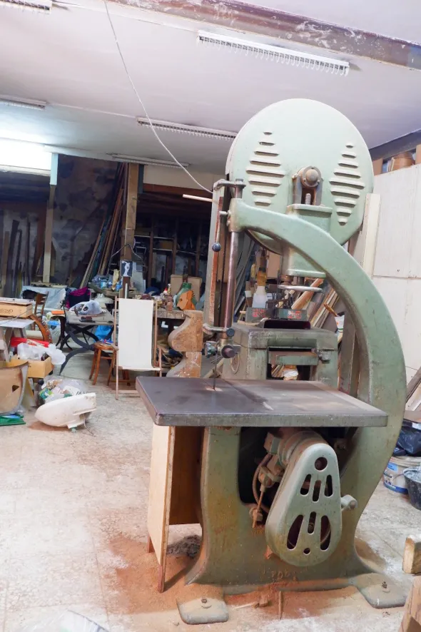 vari macchinari per lavorazione legno