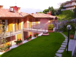 VASI IN RESINA - come nuoviAffare!