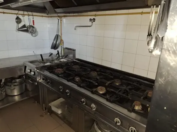 #25798 Vendesi Attività di Albergo 3* con Ristorante e Tabaccheria a Cerreto Guidi (FI)