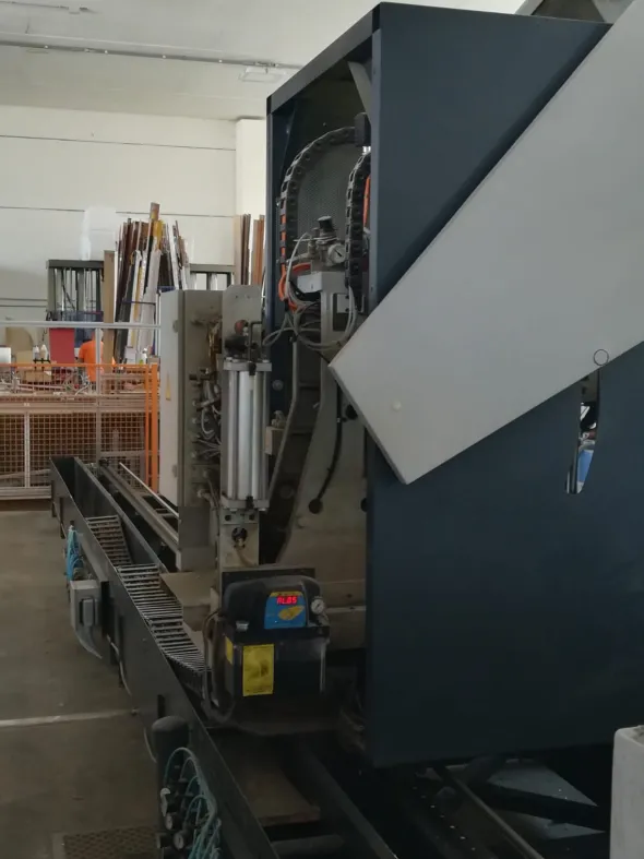 VENDO CENTRO DI LAVORO ELUMATEC SBZ 130
