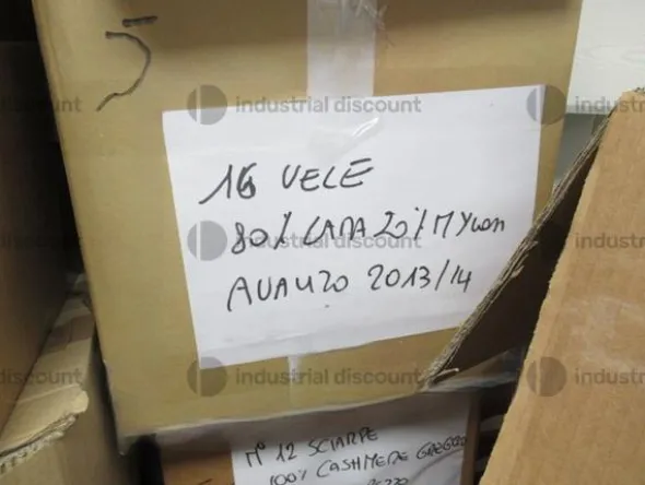 2#9153 Vestiti e tessuti