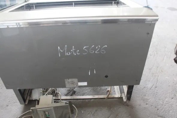8#7149 Vetrine refrigerate Isa Millennium
