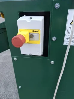 VIBRATING SCREEN