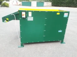 VIBRATING SCREEN