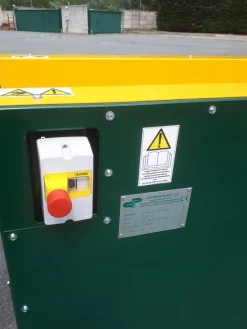 VIBRATING SCREEN