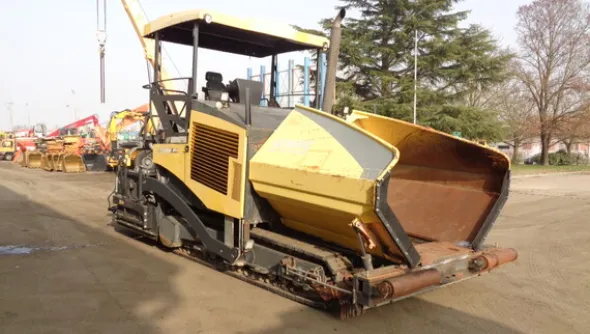 8#7807 Vibrofinitrice cingolata Bomag