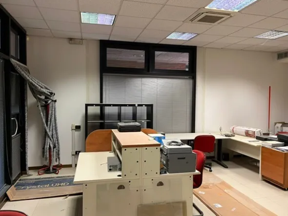 Vimercate - Ufficio di ca 65 mq