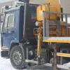 Volvo con gru