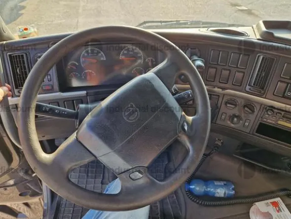 6#9064 VOLVO TRUCK CO FH 12 R 62