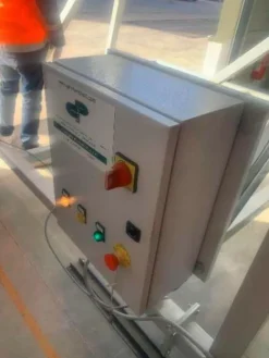 WHEELED SCREW CONVEYOR