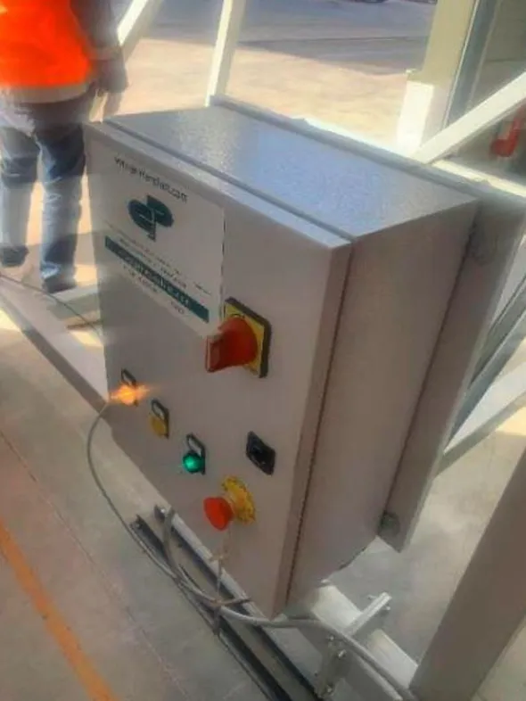 WHEELED SCREW CONVEYOR to charge TANKER TRUCKS